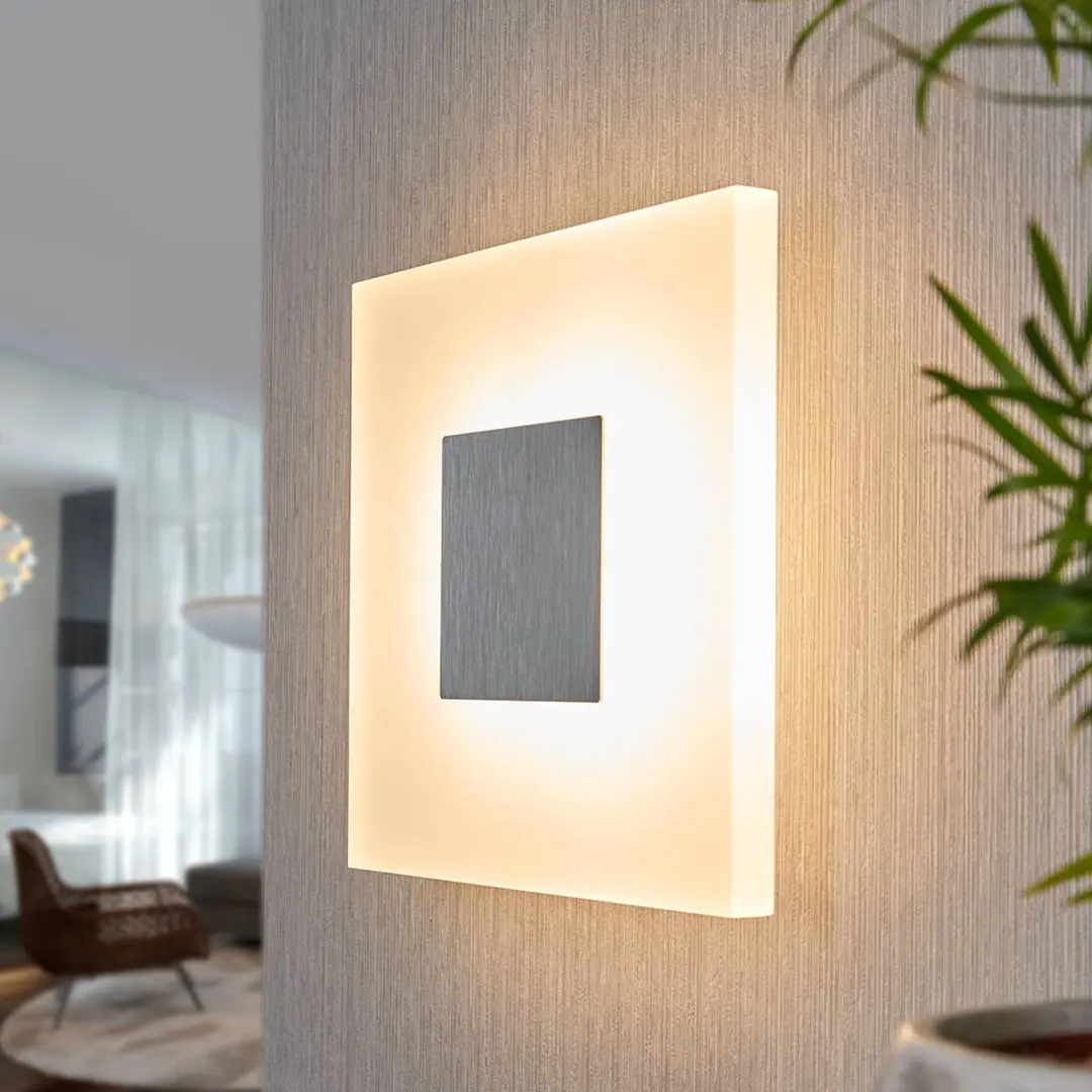Lucande LED-Wandleuchte Berlind, 26 cm, weiß, Glas, Metall