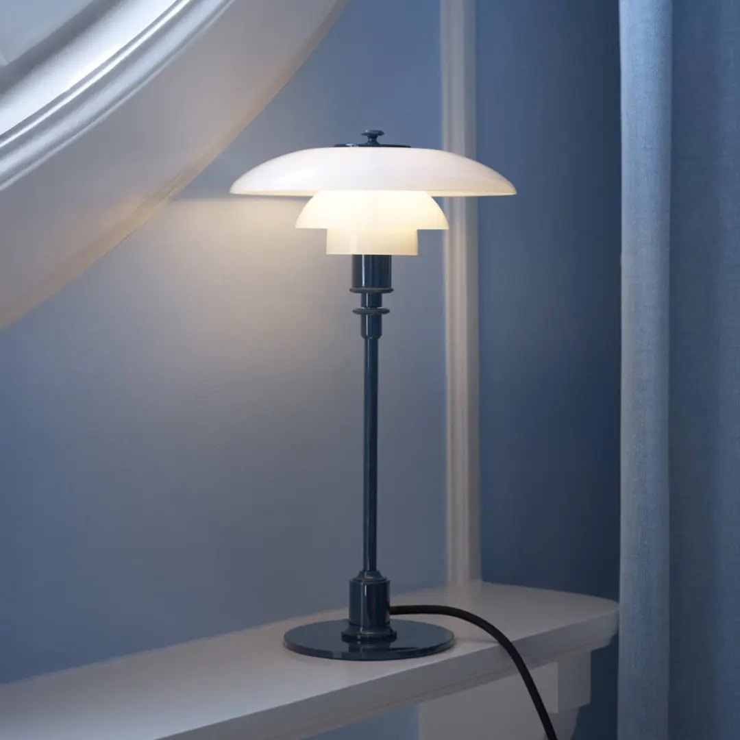 Louis Poulsen Tischlampe PH 2/1, dunkelblau, Ø 20 cm