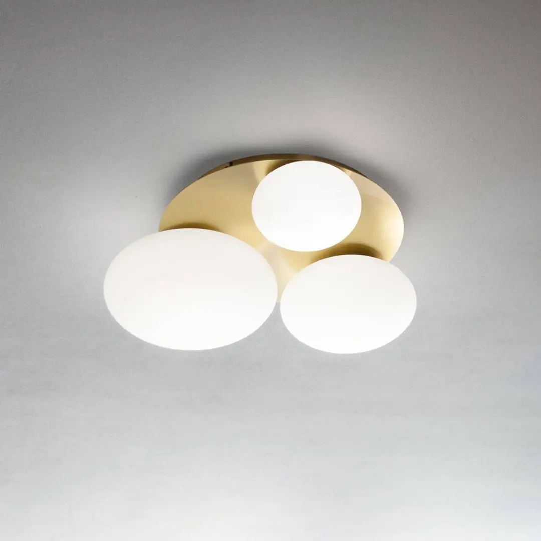 Ideal Lux Deckenlampe Ninfea, messingfarben, Opalglas, 3flg.