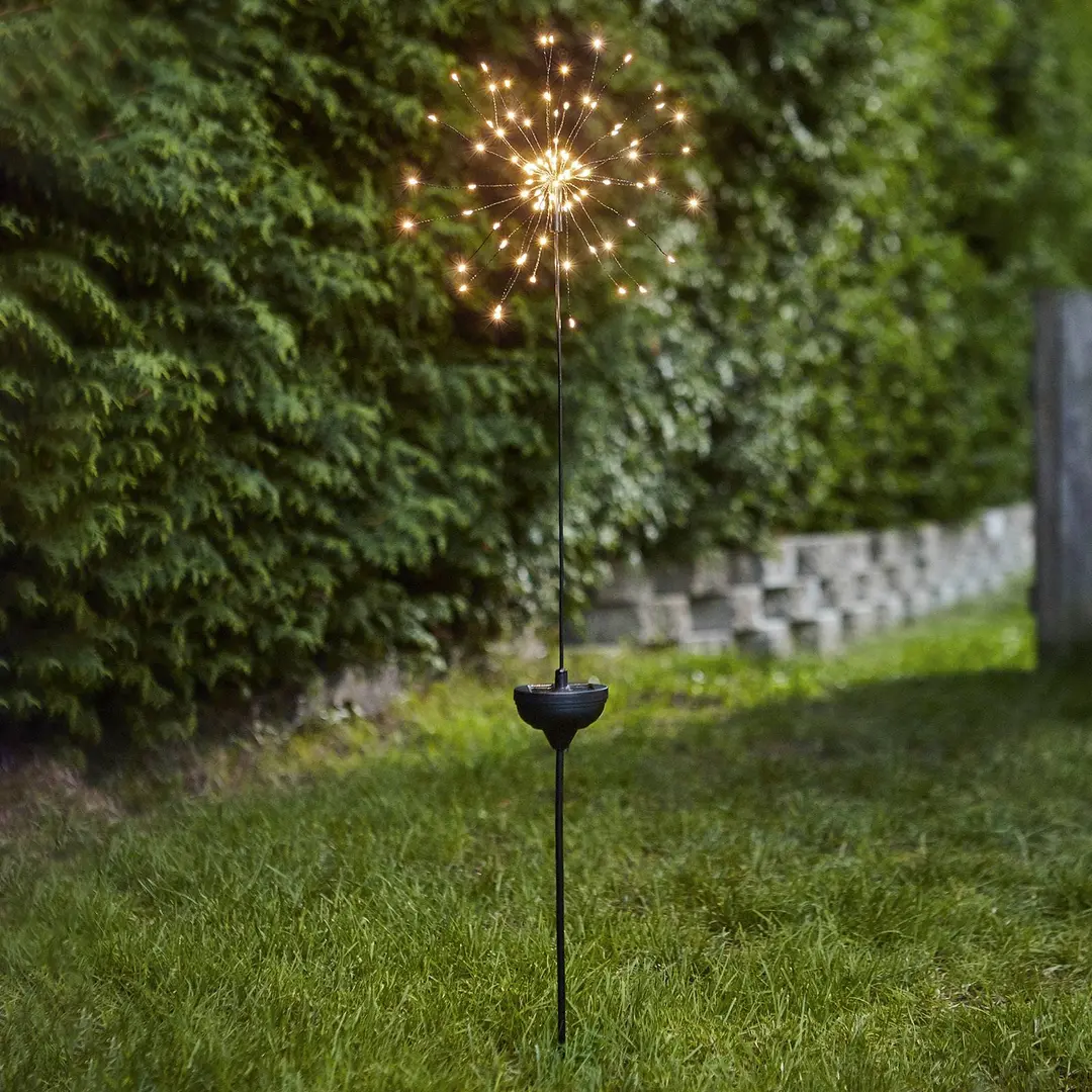 STAR TRADING LED-Solarleuchte Firework mit Erdspieß, 100 cm
