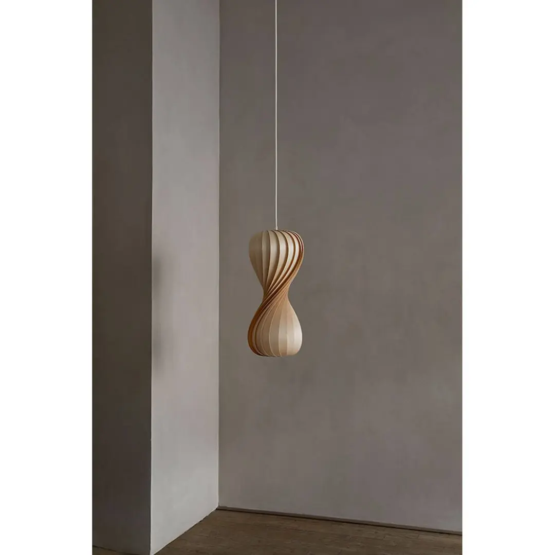 Tom Rossau Hängelampe TR7, Birkenholz, 55 cm hoch, E27