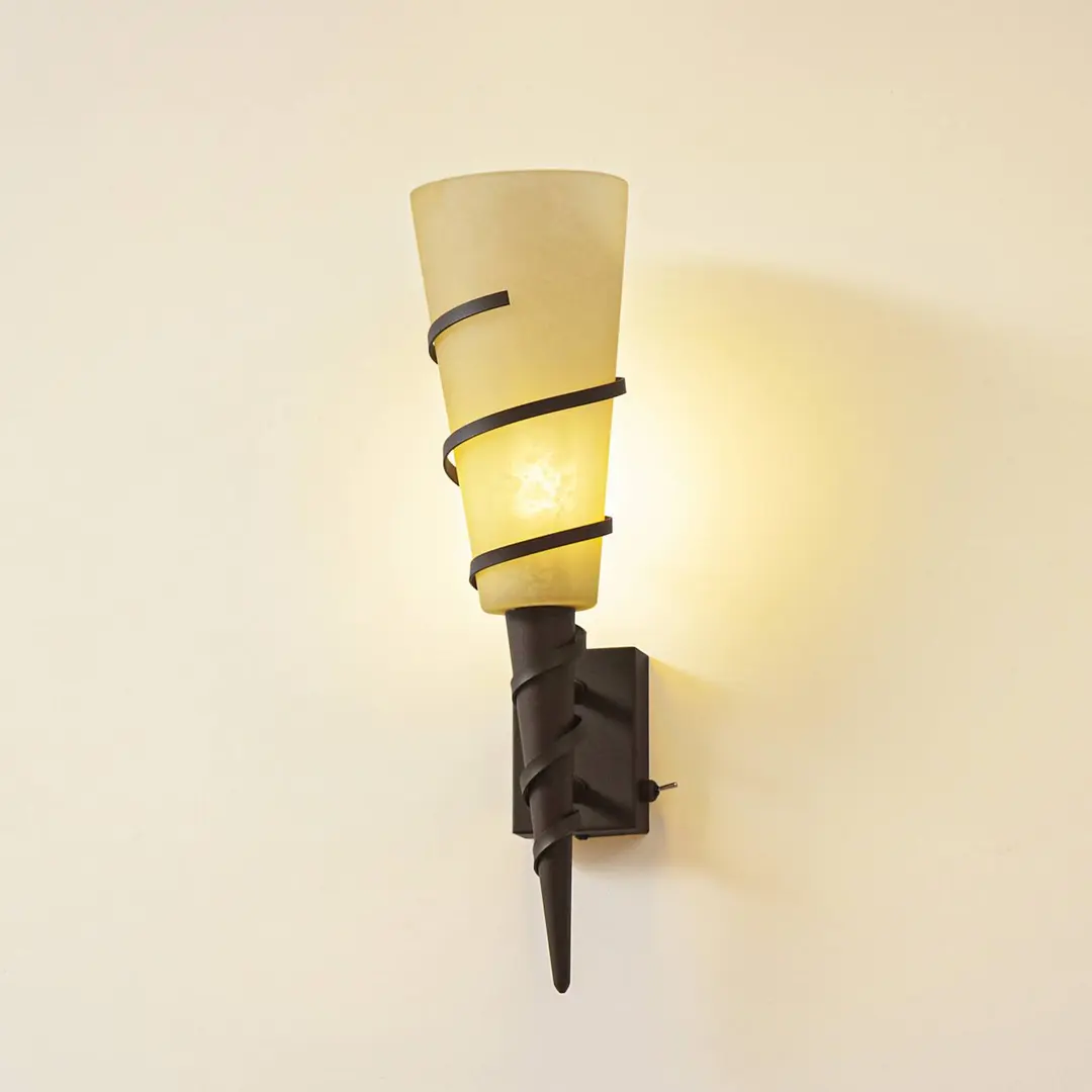 Lindby Wandleuchte Anouk, Höhe 44 cm, Glas, Metall, Fackel