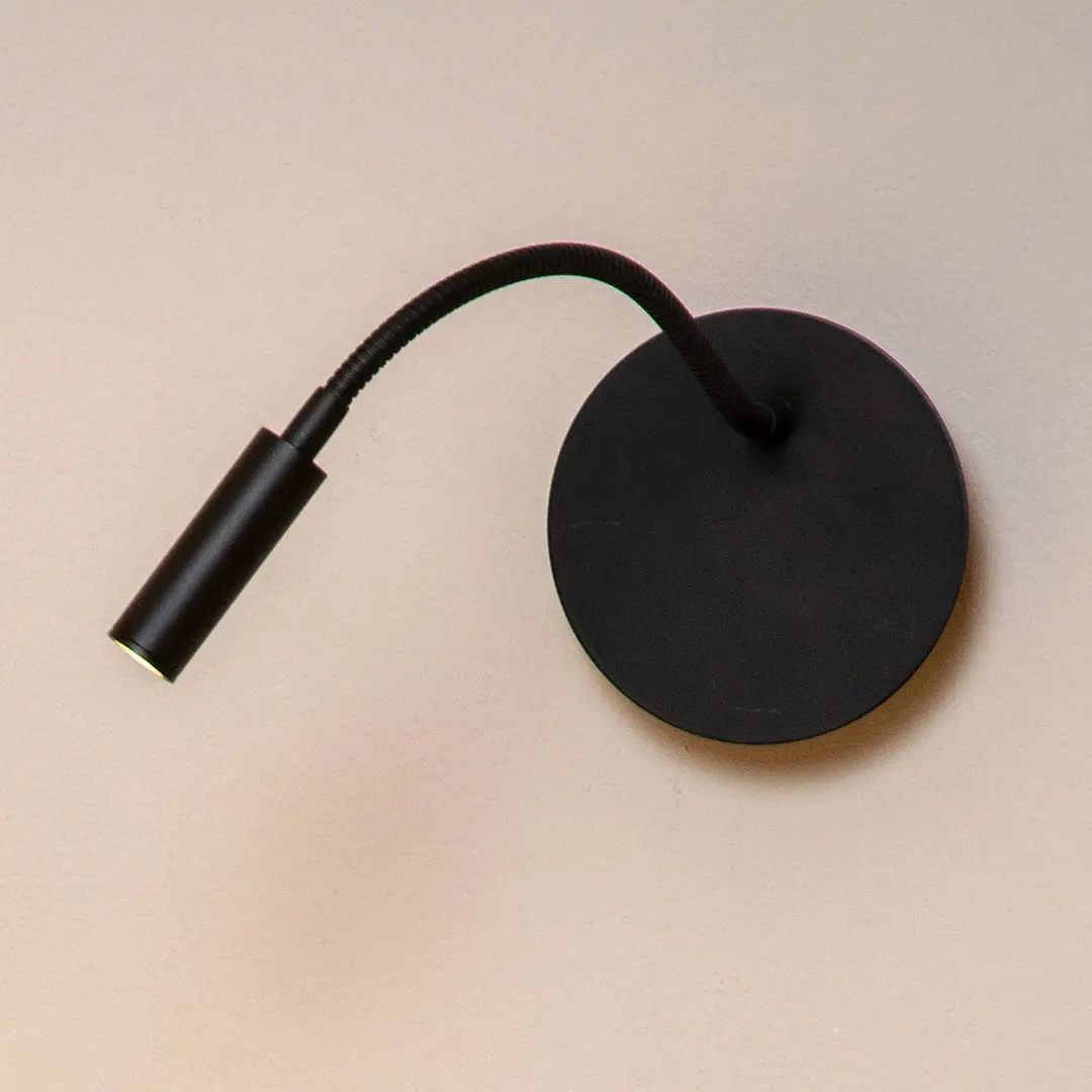 Lucide LED-Akkuwandspot Jolijn, schwarz, Flexarm, Ø 11 cm, Magnet