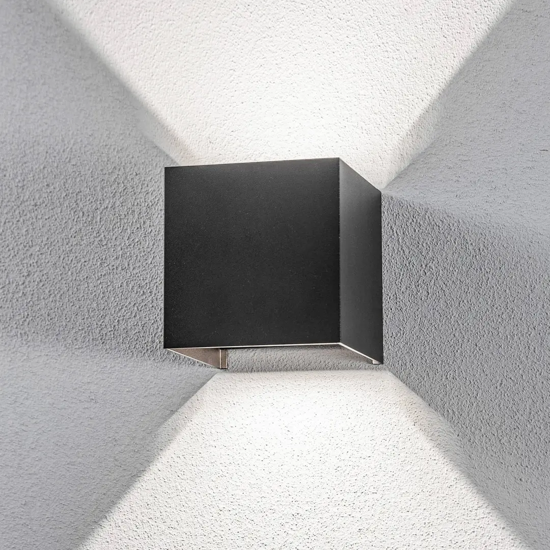 Lindby LED-Außenwandlampe Nivar, eckig, schwarz, 10 cm, IP54