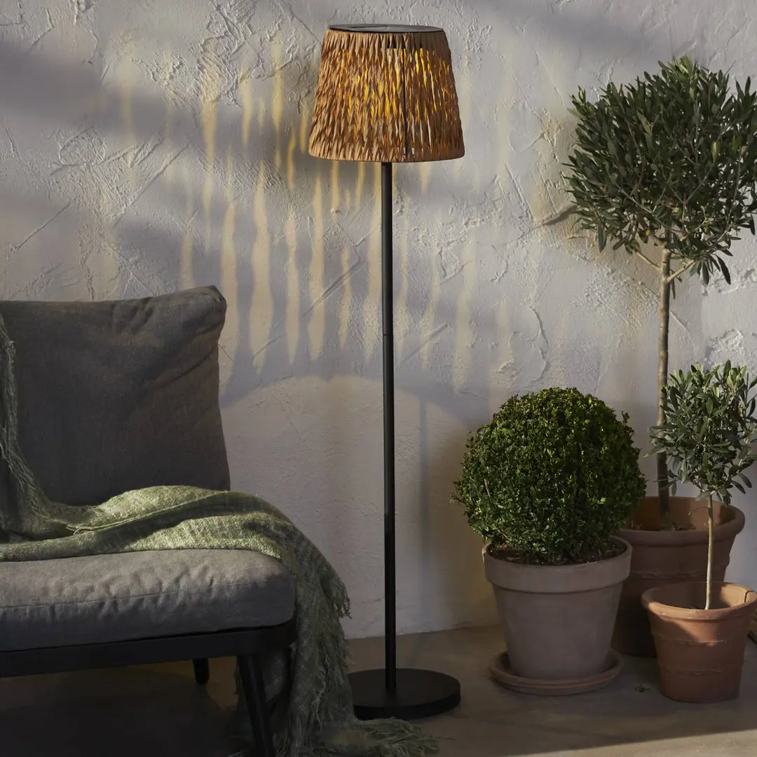 STAR TRADING LED-Solar-Stehlampe Cesta 127cm braun/schwarz Plastik/Metall