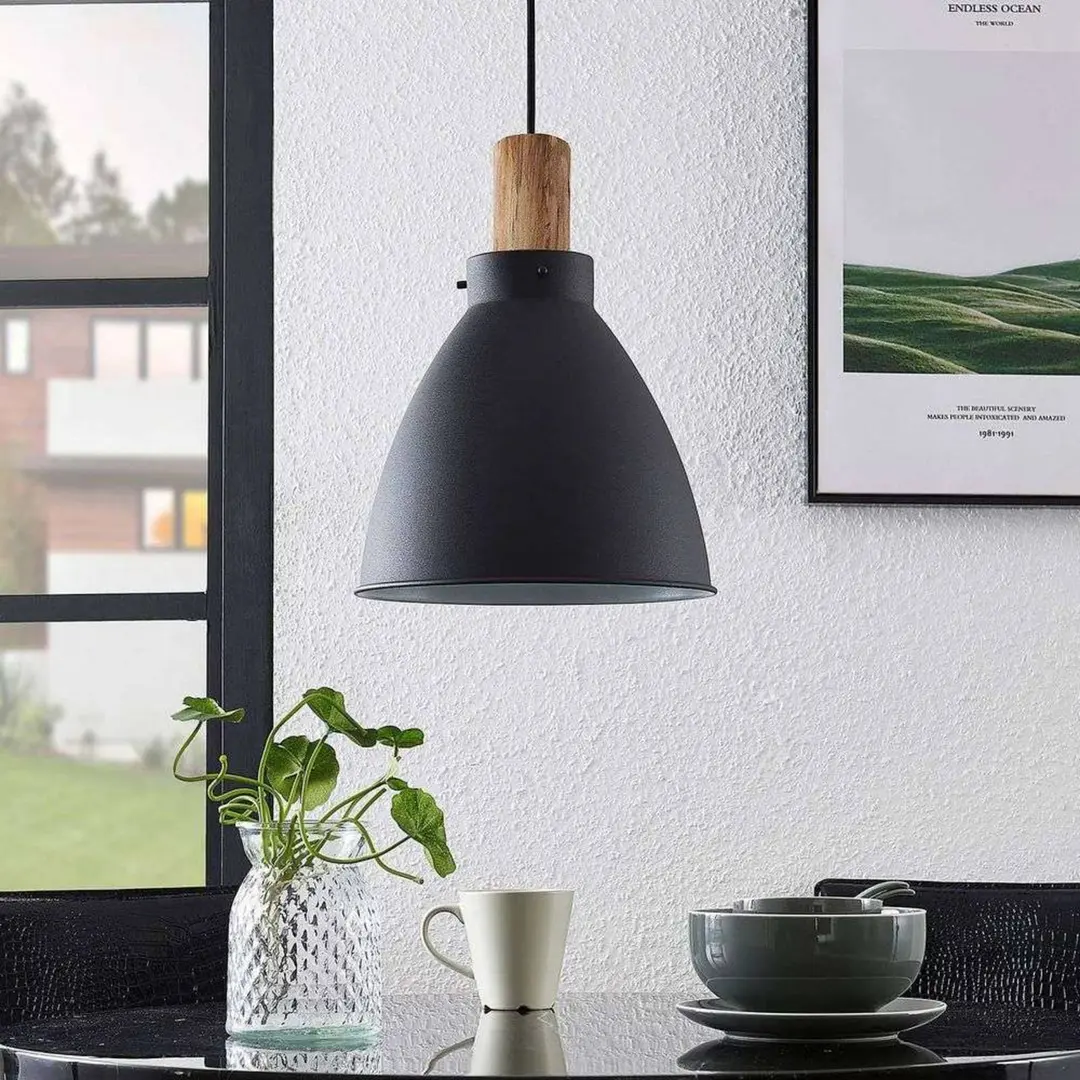 Lindby Hängeleuchte Trebale, E27, Ø 28 cm, schwarz, Metall