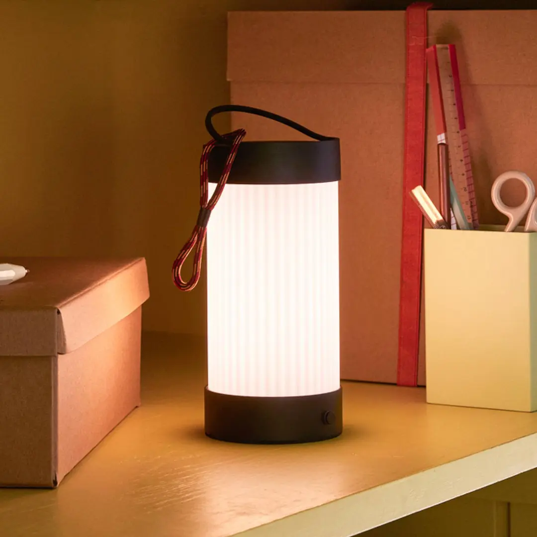 HÜBSCH LED-Akku-Tischleuchte Camp schwarz, Glas, Eisen, IP44