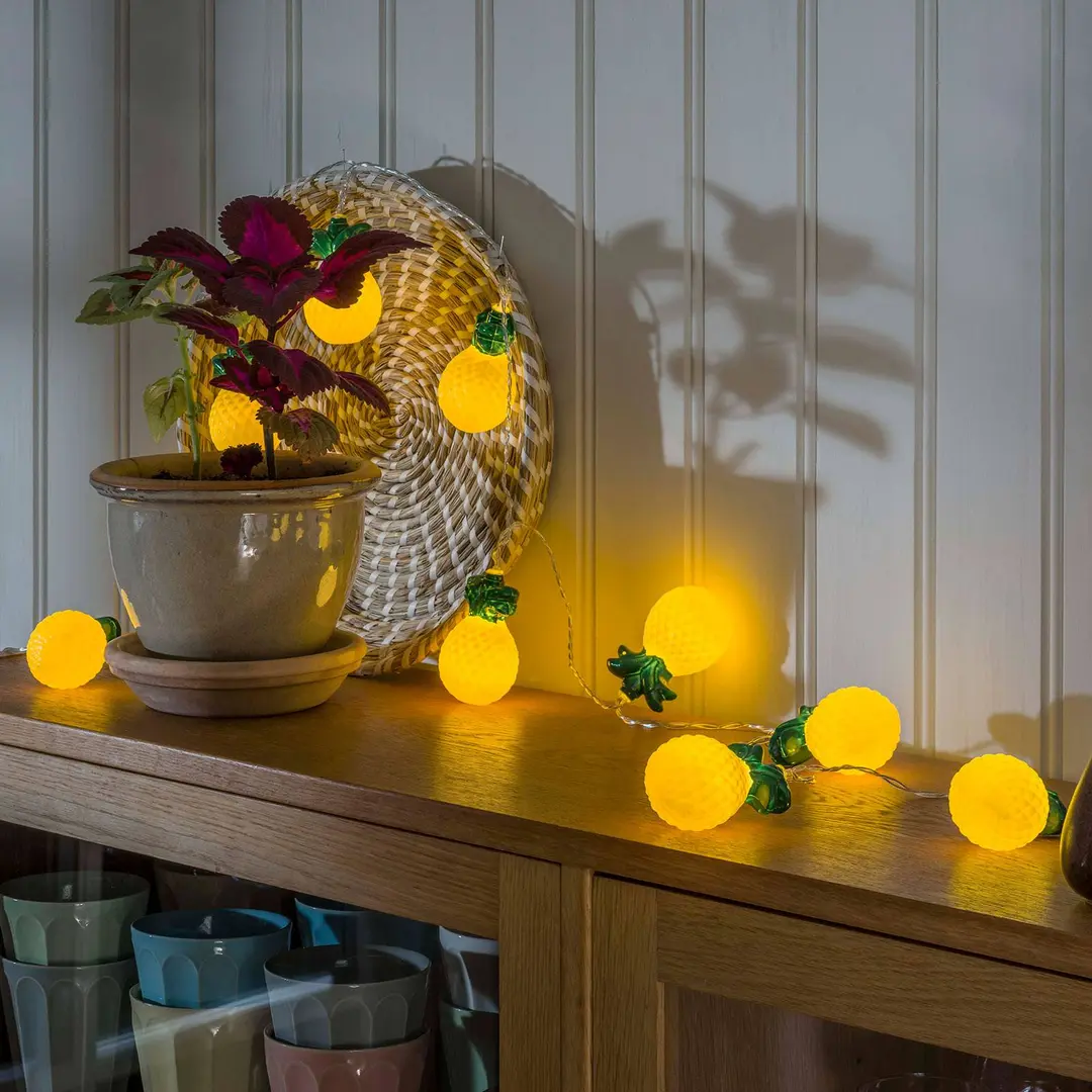 Konstsmide Season LED-Lichterkette Ananas, batteriebetrieben