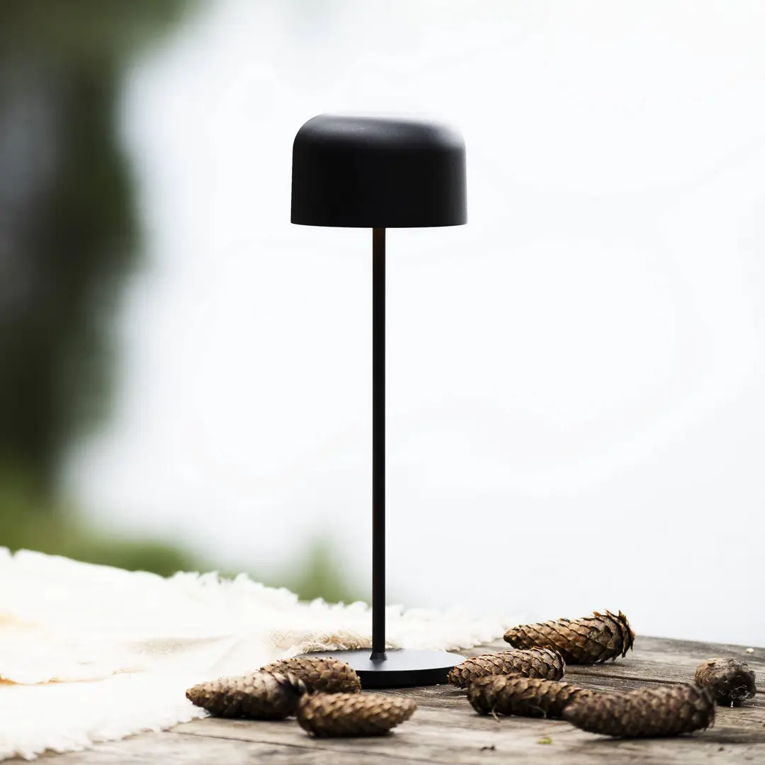Konstsmide LED-Akku-Tischlampe Lille, Höhe 36 cm, schwarz, IP54, USB