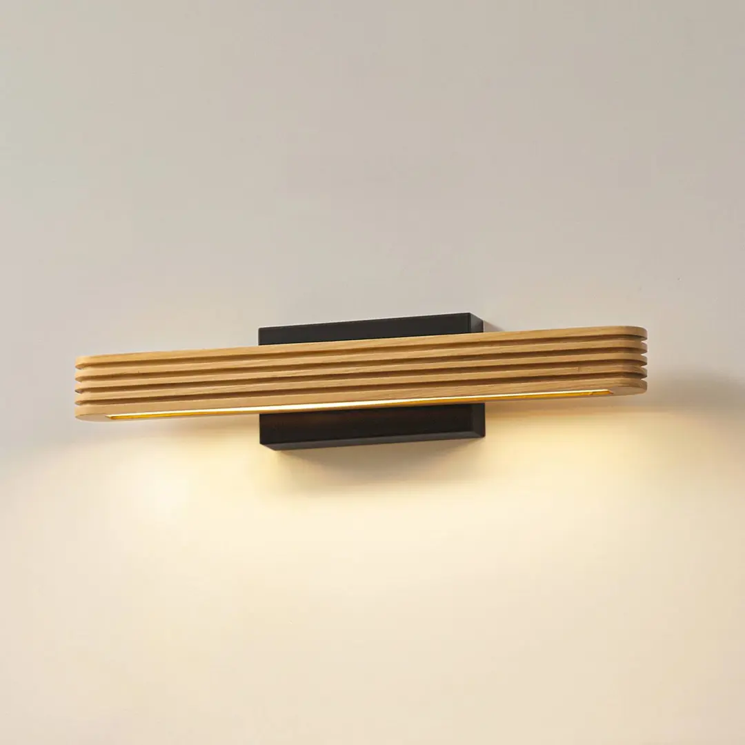 Lucande LED-Wandleuchte Lieske, 40 cm, Holz, schwarz