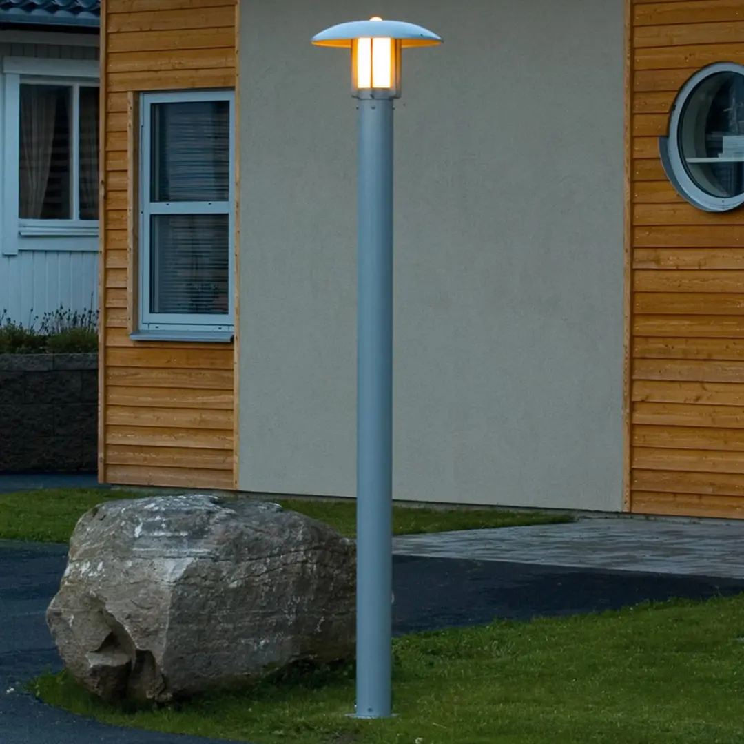 Konstsmide Mastleuchte Heimdal, Höhe 200 cm, grau