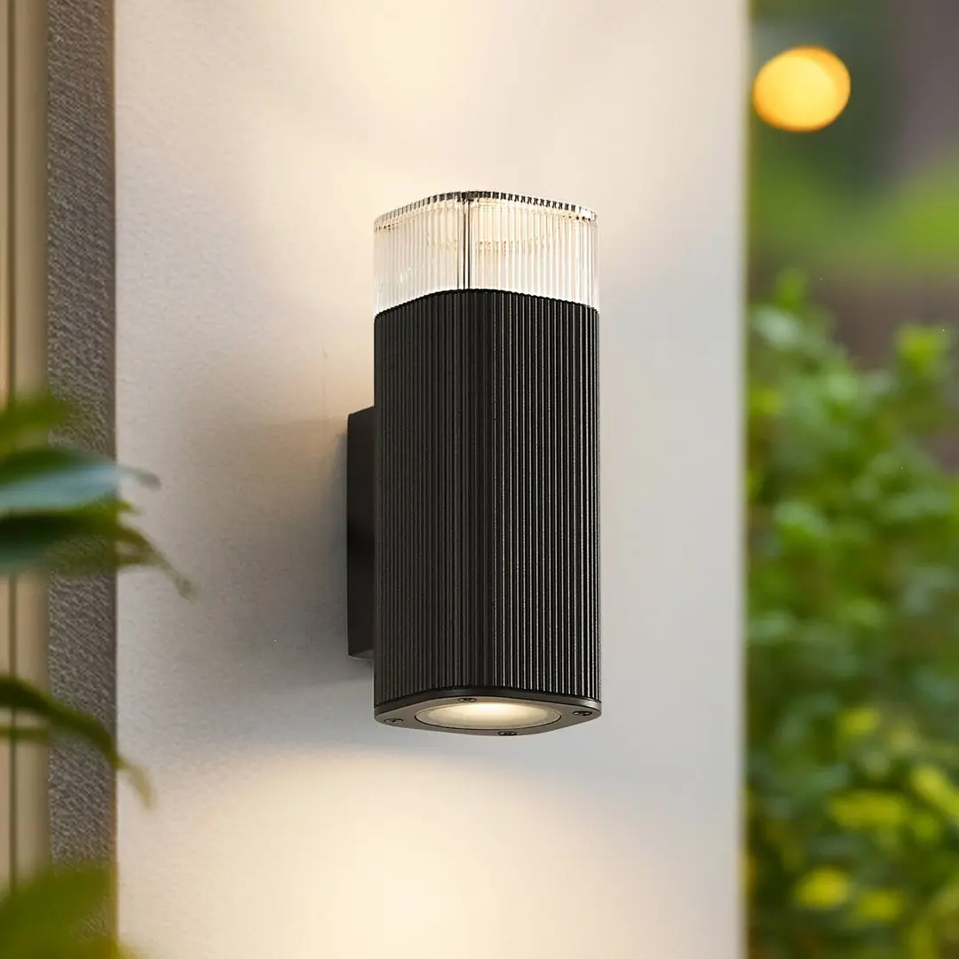 Lindby Außenwandlampe Halvar, schwarz, 20 cm, 2 x GU10, IP65