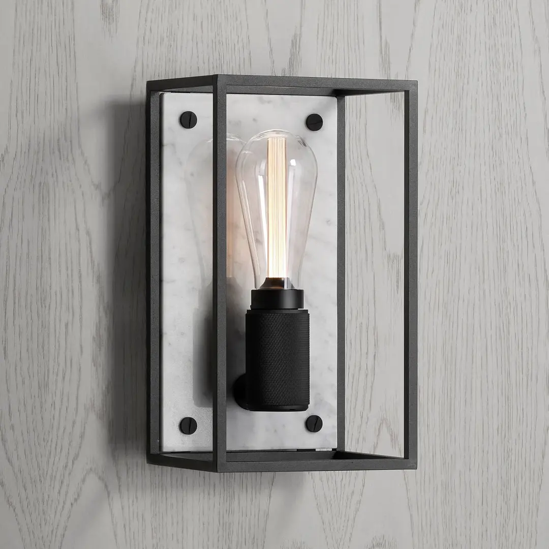 Buster + Punch Wandleuchte Caged Wall medium, Marmor weiß
