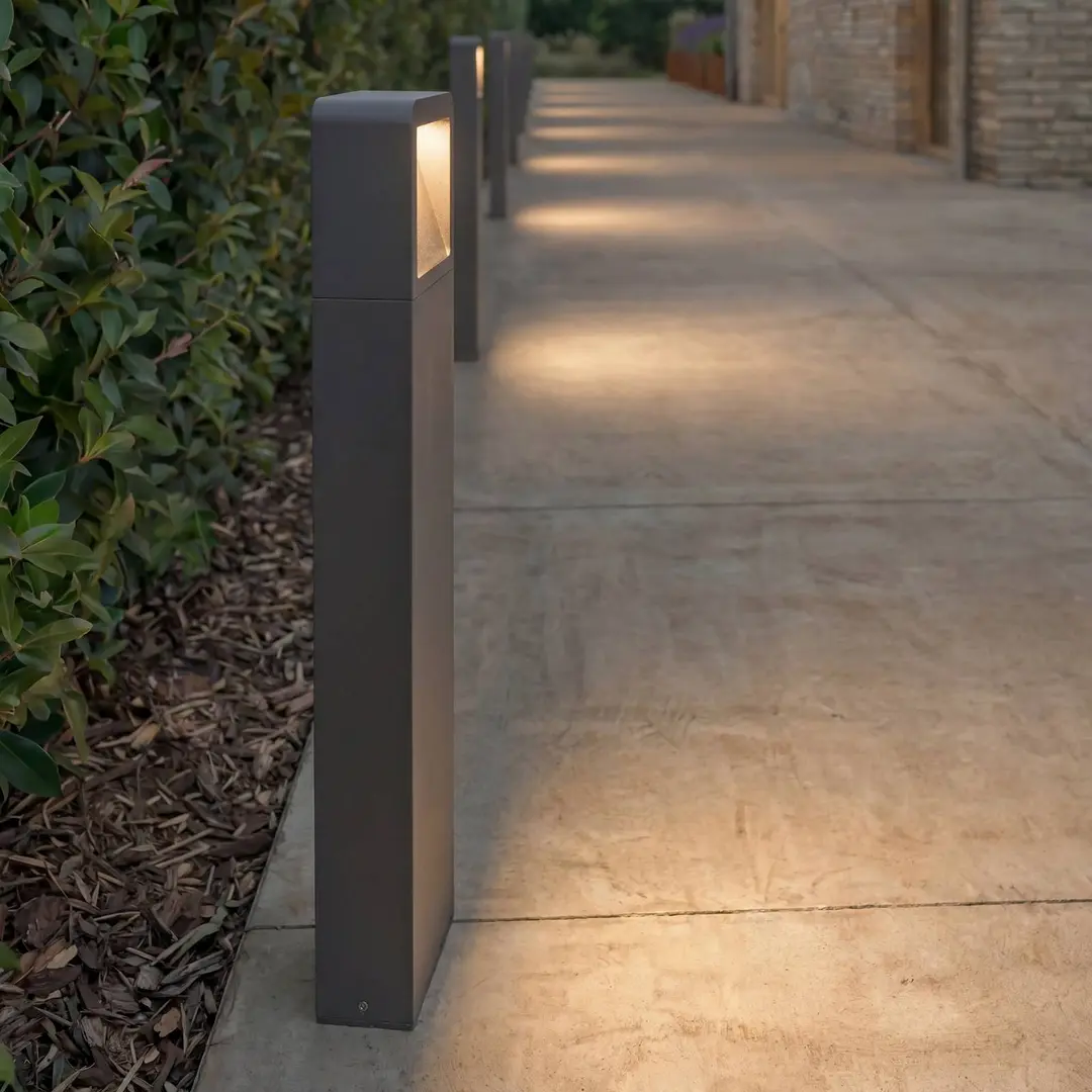 Lucande LED-Wegeleuchte Leya, 65 cm, anthrazit, Metall, IP54