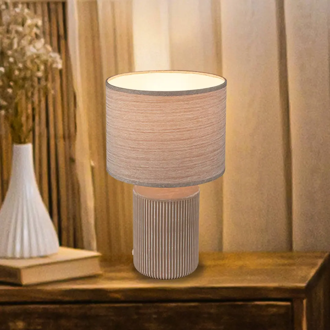 Briloner Tischleuchte Ino, braun, Höhe 38 cm, Keramik, Textil, E27