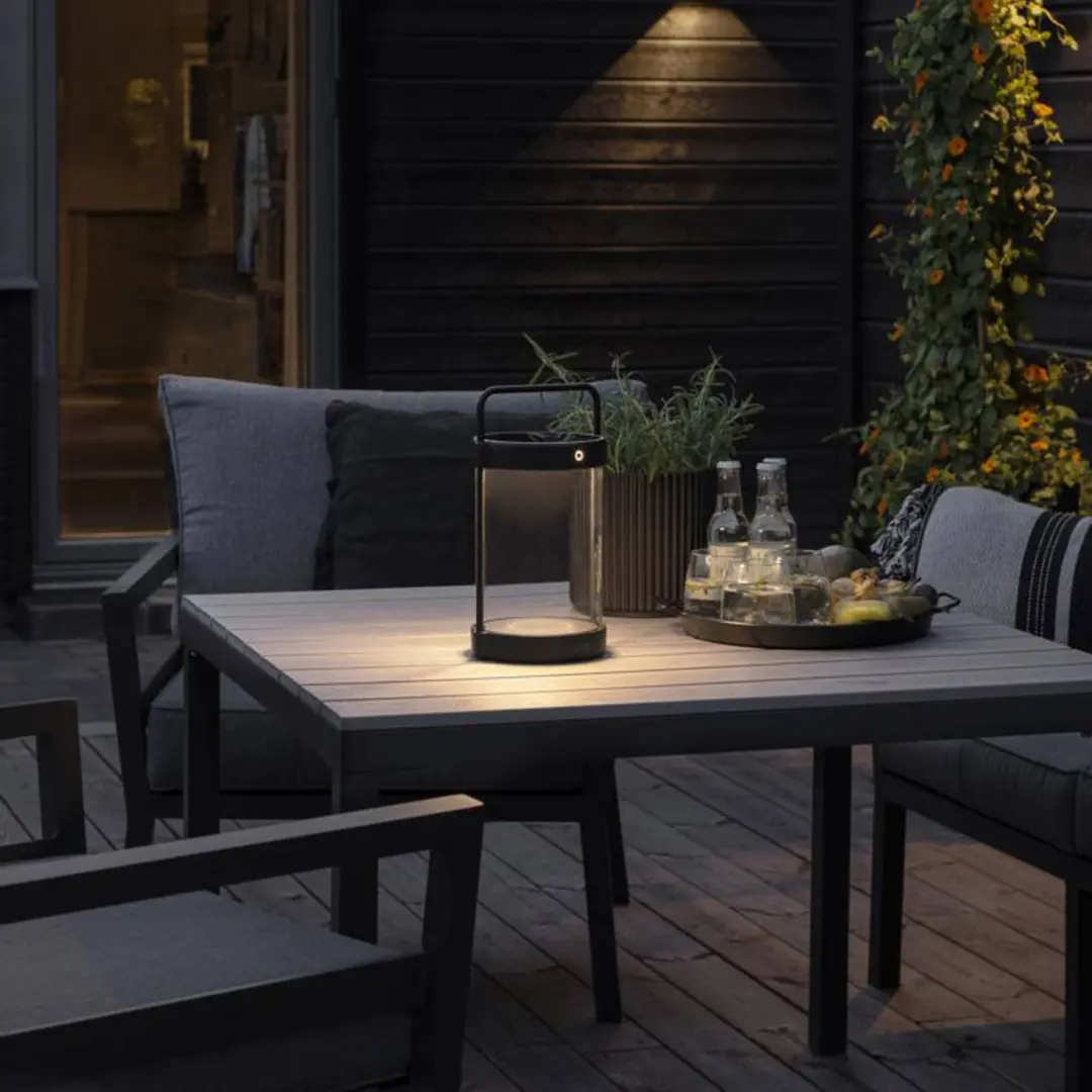 Konstsmide LED-Solarlaterne Crotone, dimmbar, USB