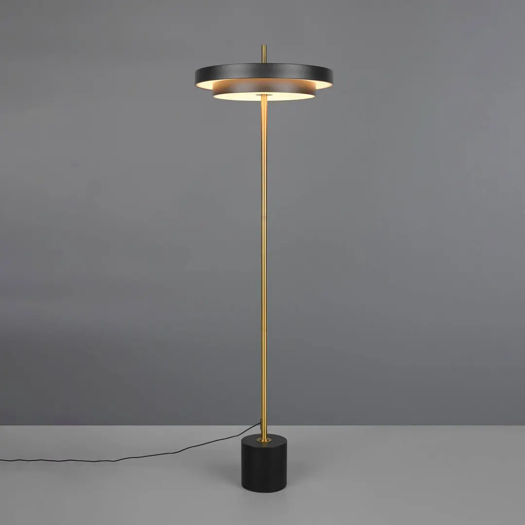 Trio Lighting LED-Stehlampe Keaton, schwarz/goldfarben, Höhe 138 cm, CCT