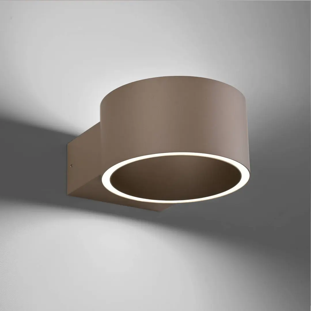 Pure LED-Wandleuchte PURE Clipse, bronce, Aluminium, Ø 15 cm