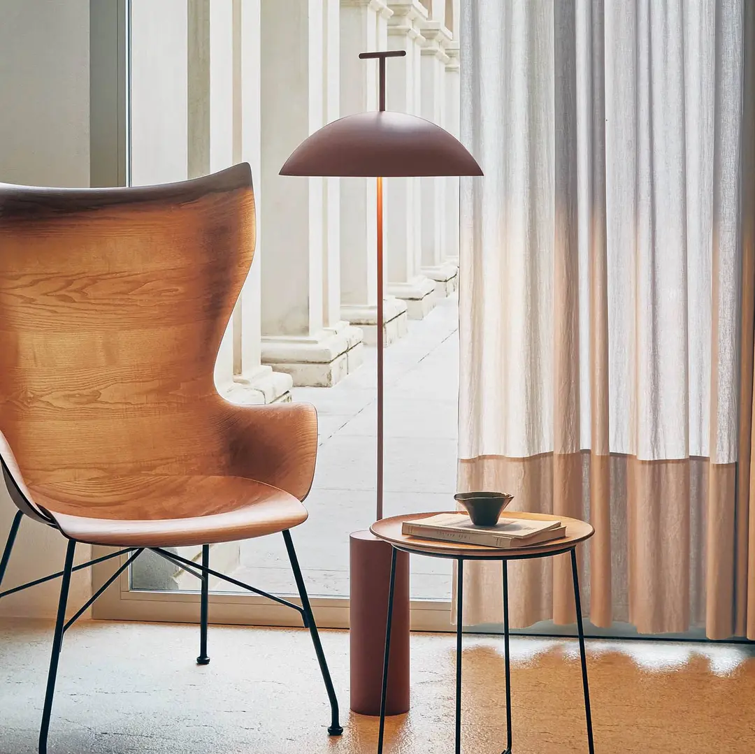 Kartell LED-Stehleuchte Geen-A, rot, Höhe 132 cm, Stahl