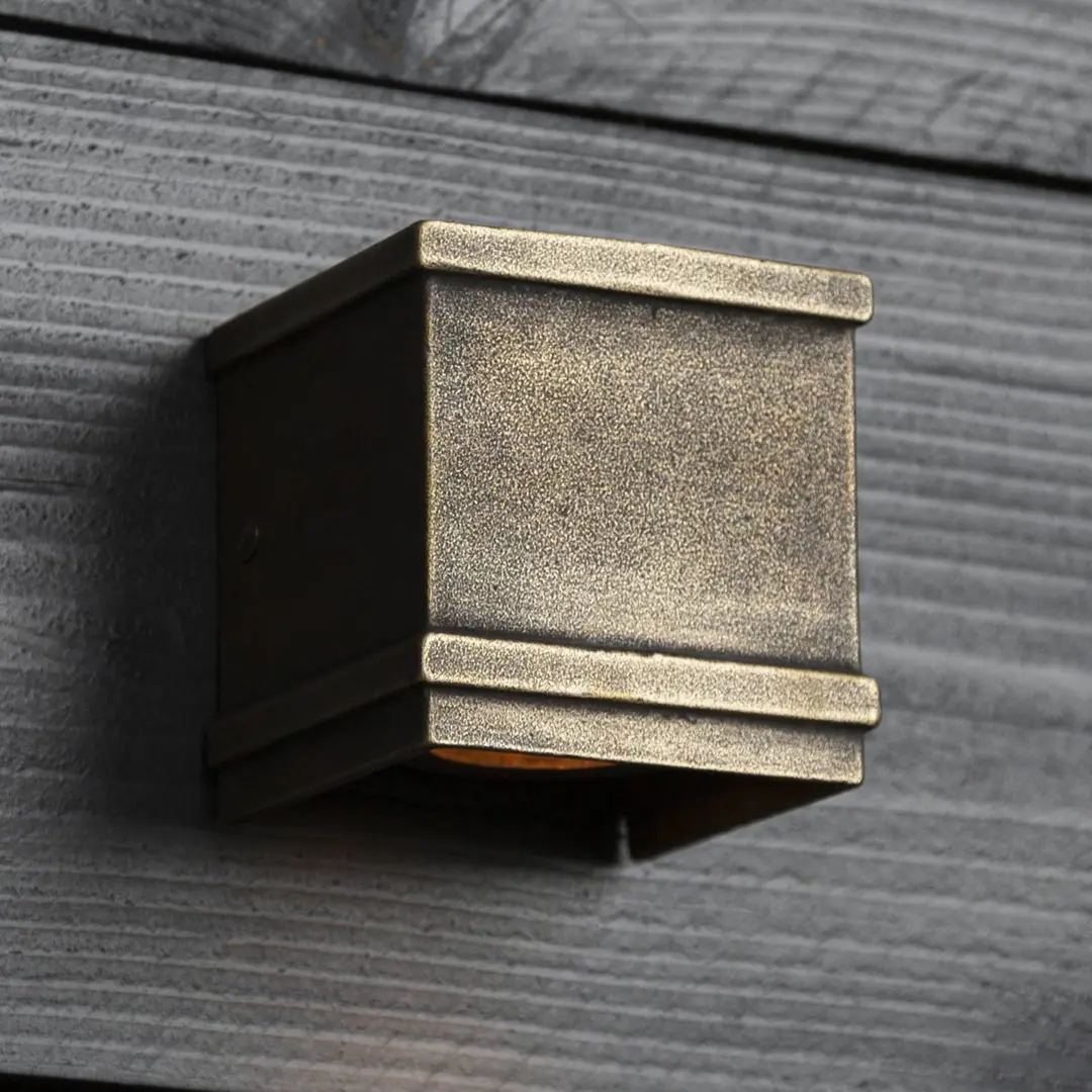 K.S. Verlichting Außenwandleuchte Borgo aus Bronze