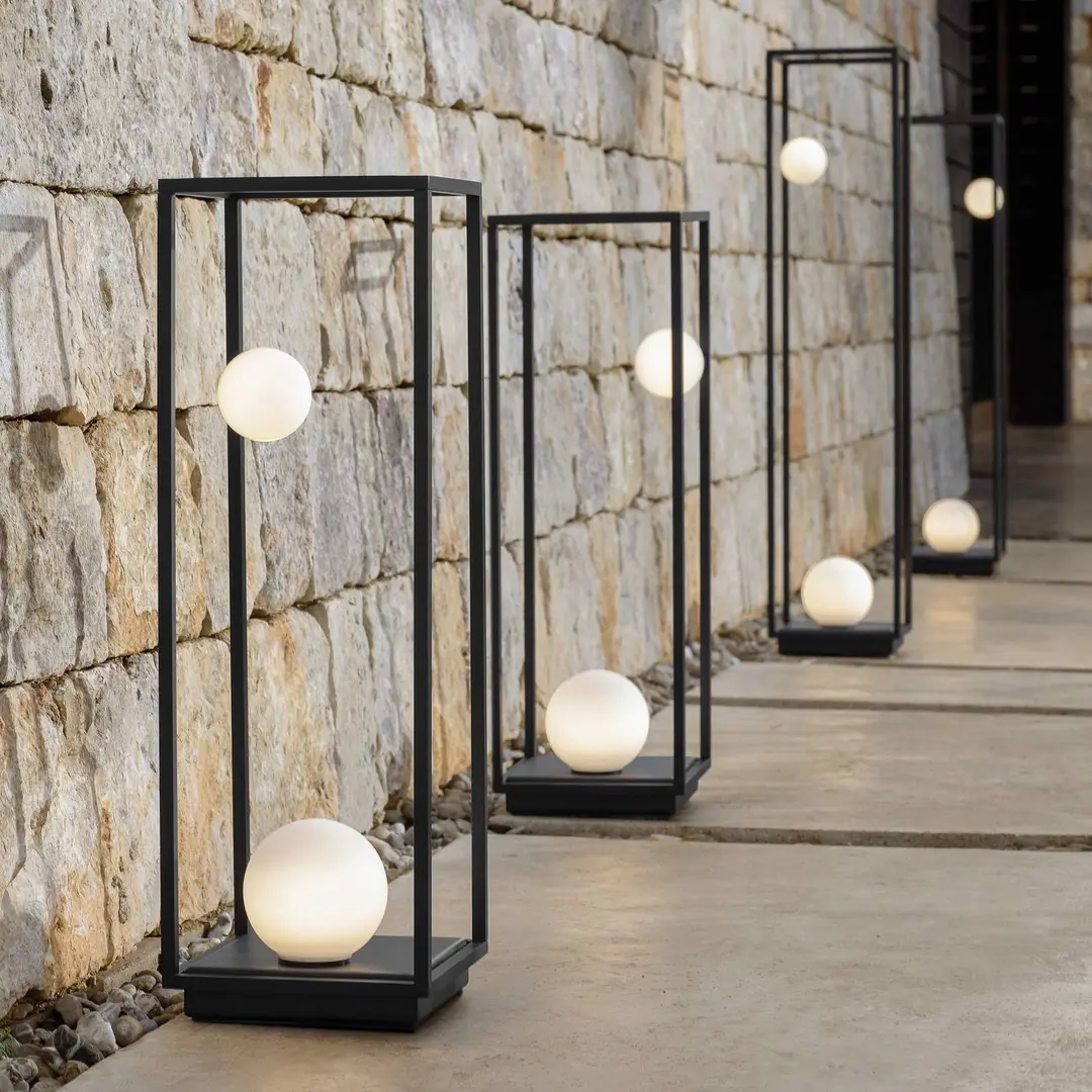 Karman Abachina LED-Stehlampe IP65 70cm schwarz