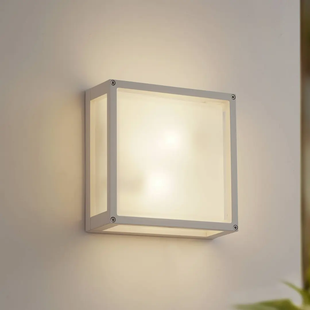 Lucande Außenwandlampe Aurelien, weiß, Sensor, 25 x 25 cm