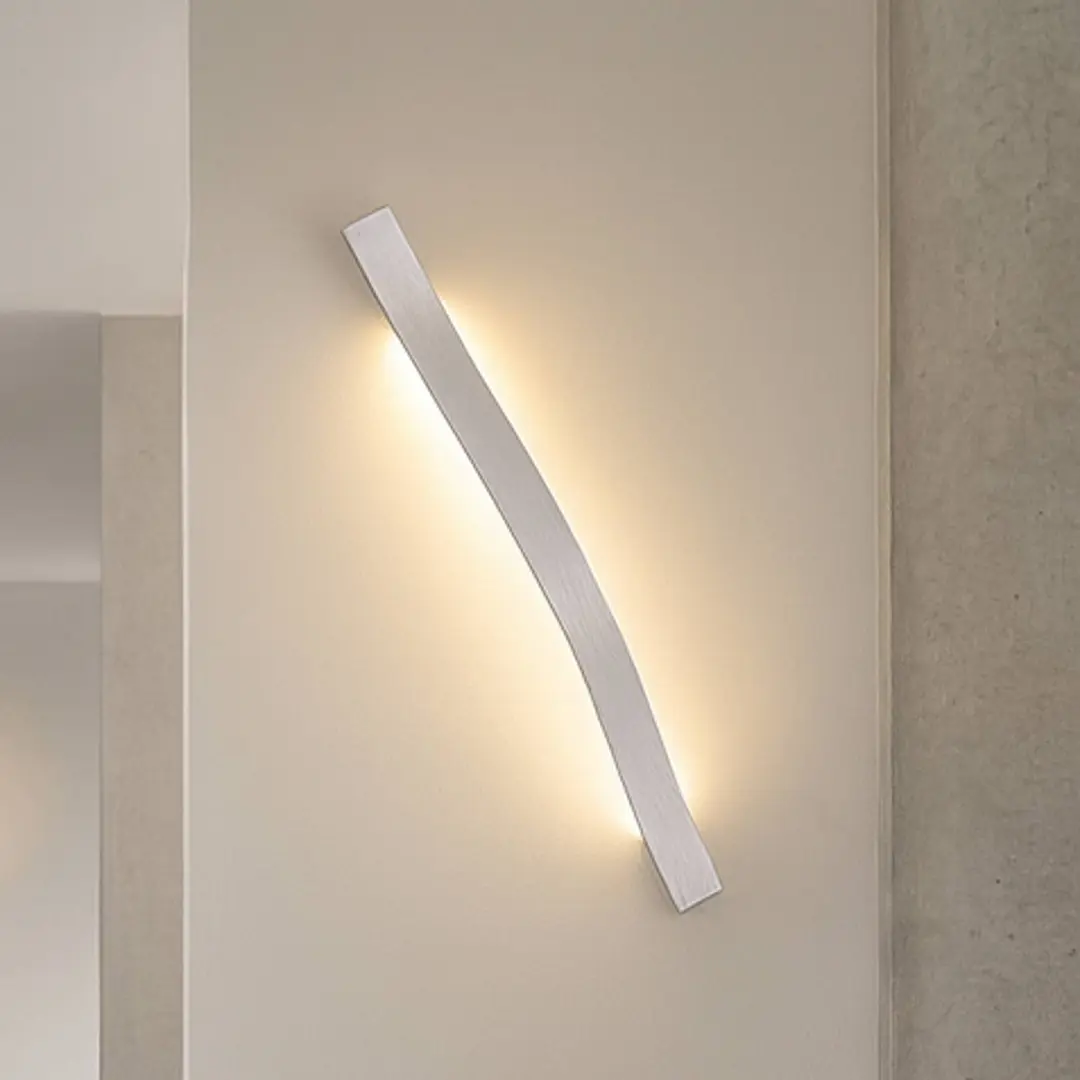 Lindby LED-Wandleuchte Alvon, silber, Höhe 50 cm, Metall