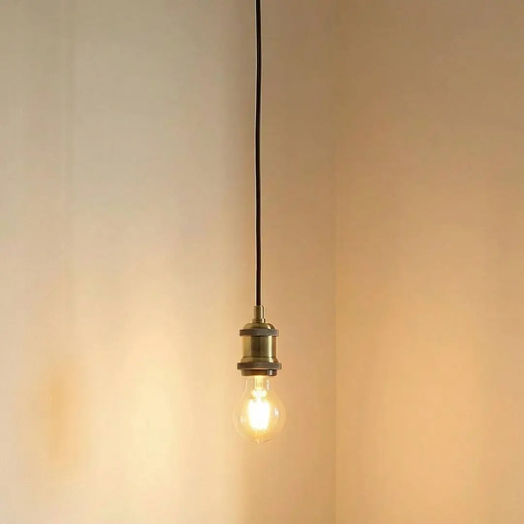 Lindby Pendelleuchte Hattie, Fassung E27, messing, Ø 5 cm