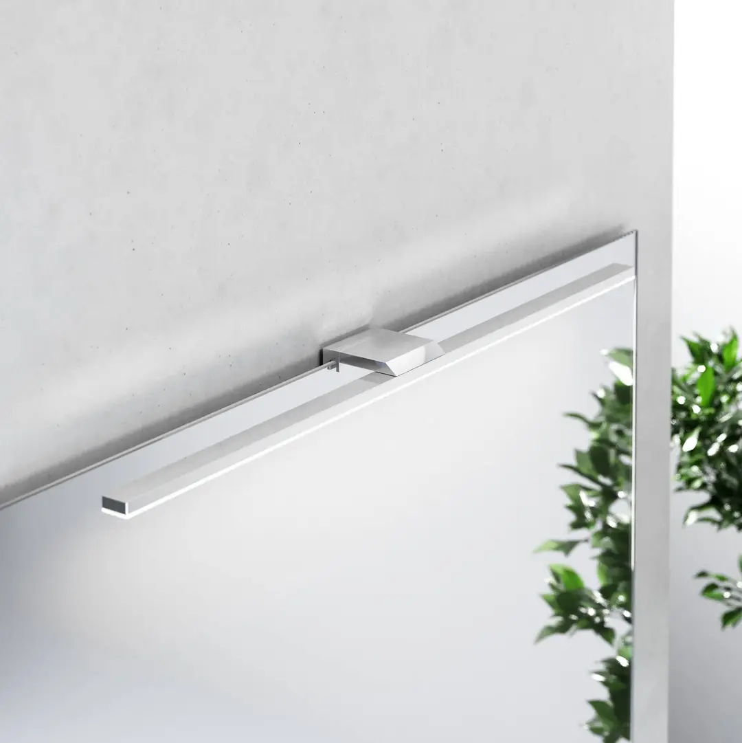 MCJ LED-Spiegelleuchte Triga IP44, chrom, 60cm, 4.000K
