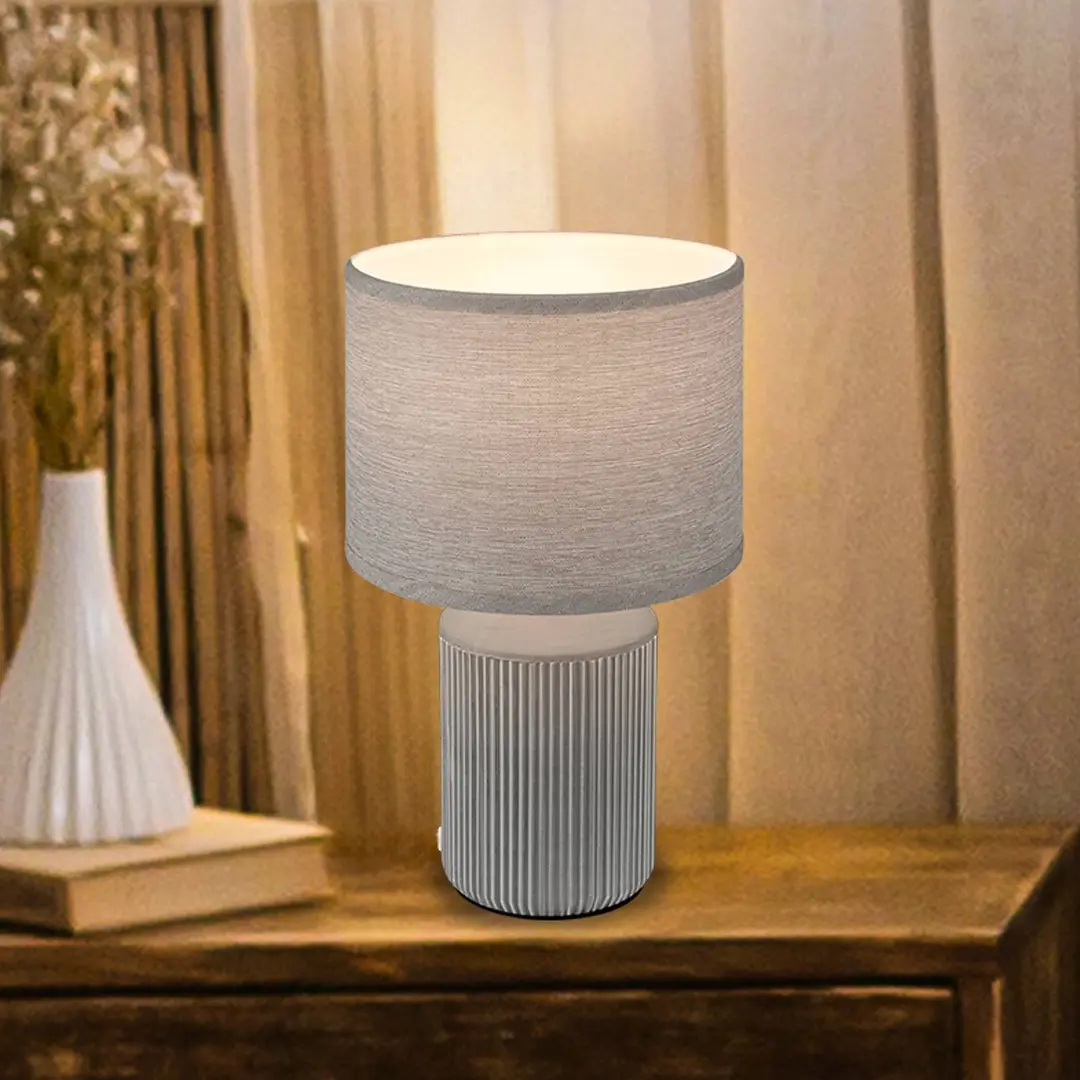 Briloner Tischleuchte Ino, grau, Höhe 38 cm, Keramik, Textil, E27