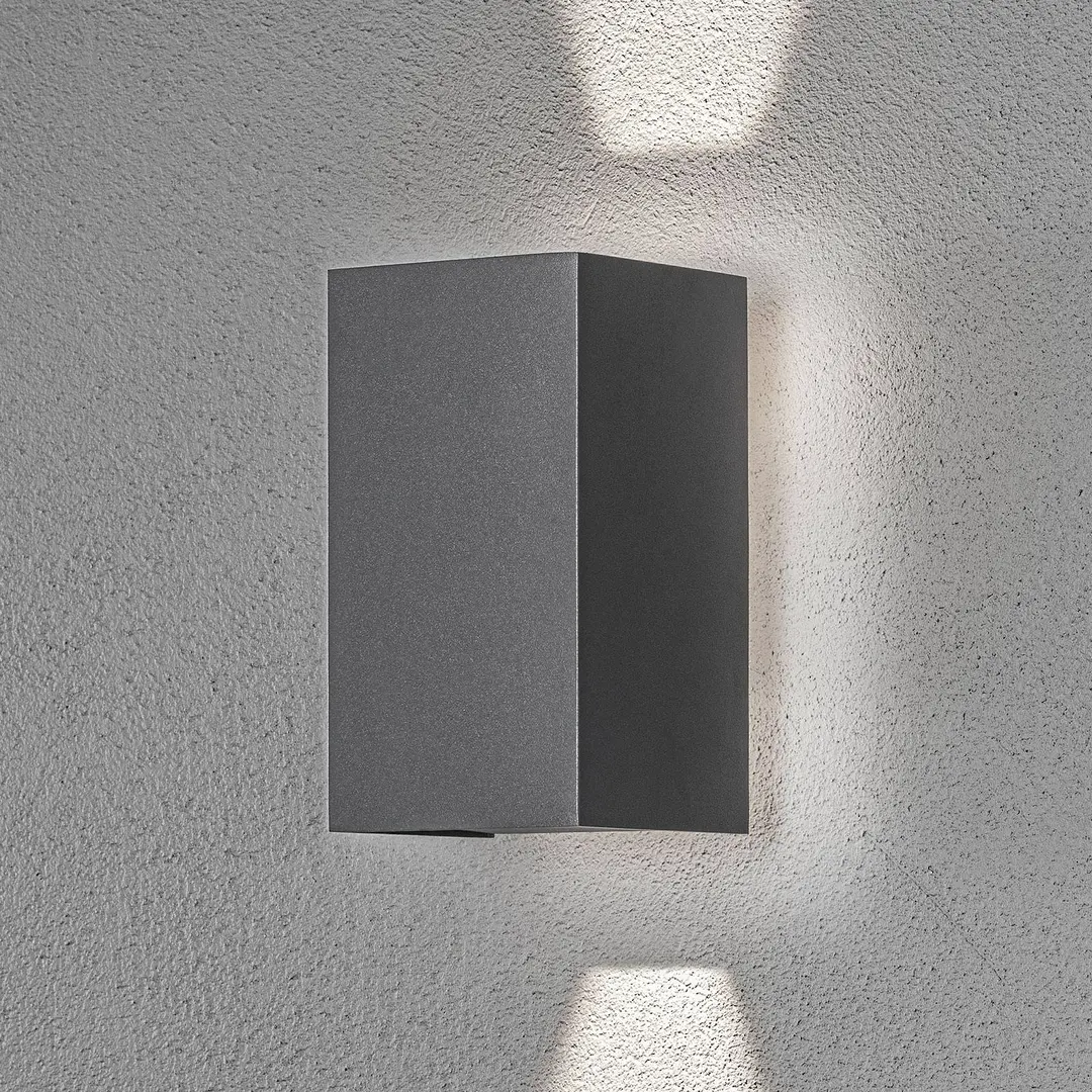 Konstsmide LED-Außenwandleuchte Cremona mit Hintergrundlicht
