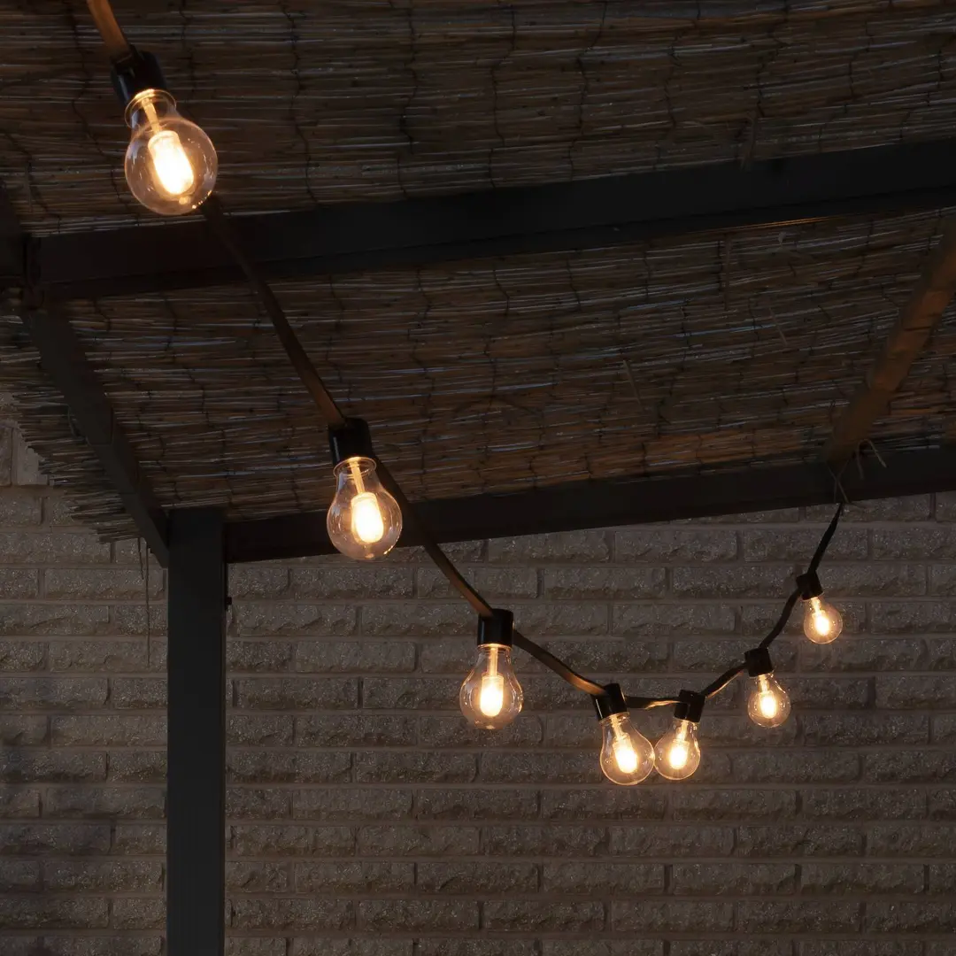 Konstsmide Christmas LED-Solar-Lichterkette Party, 6,2W, bernstein, IP44, 1800K