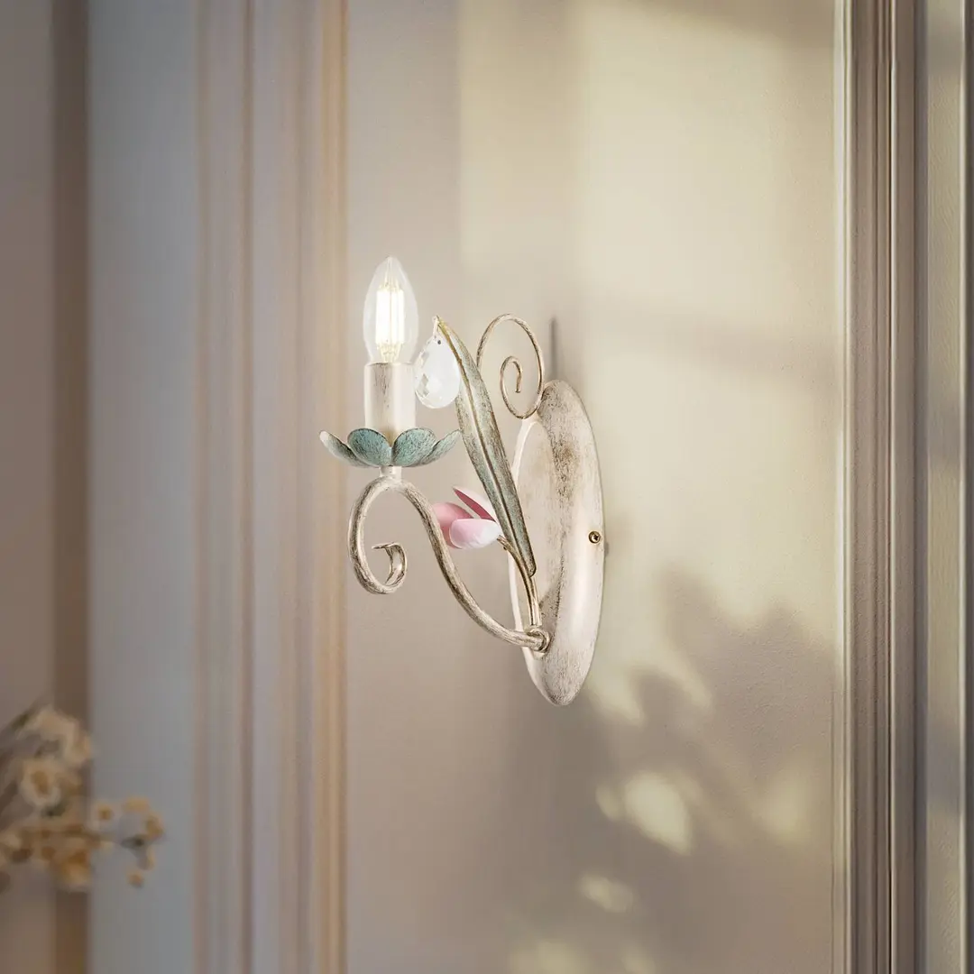 Luminex Wandleuchte Florina mit floralem Dekor, einflammig