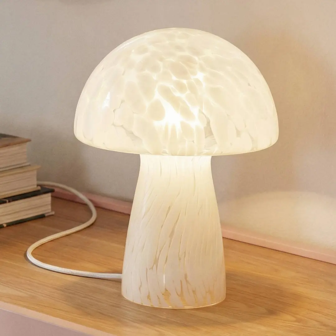 Lindby Tischleuchte Hubi, weiß, Glas, Ø 22 cm, Pilzform