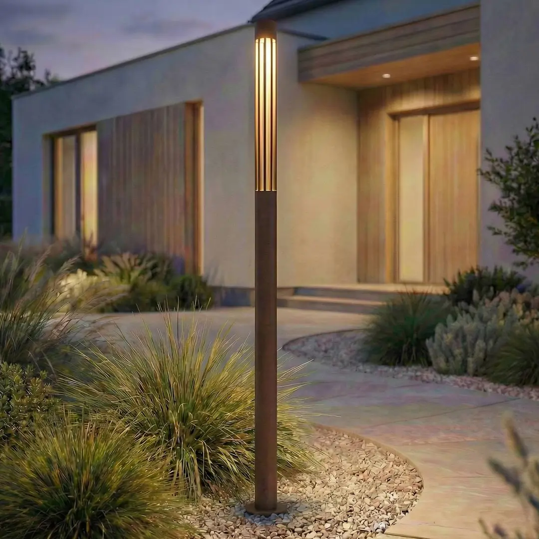 Lindby LED-Wegeleuchte Fjorya, Höhe 90 cm, braun, IP65