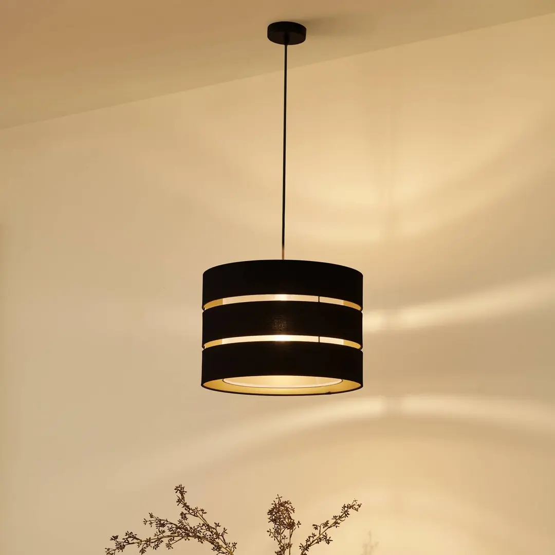 Lindby Hängeleuchte Tsomo, Ø 40 cm, schwarz, Stoff, E27