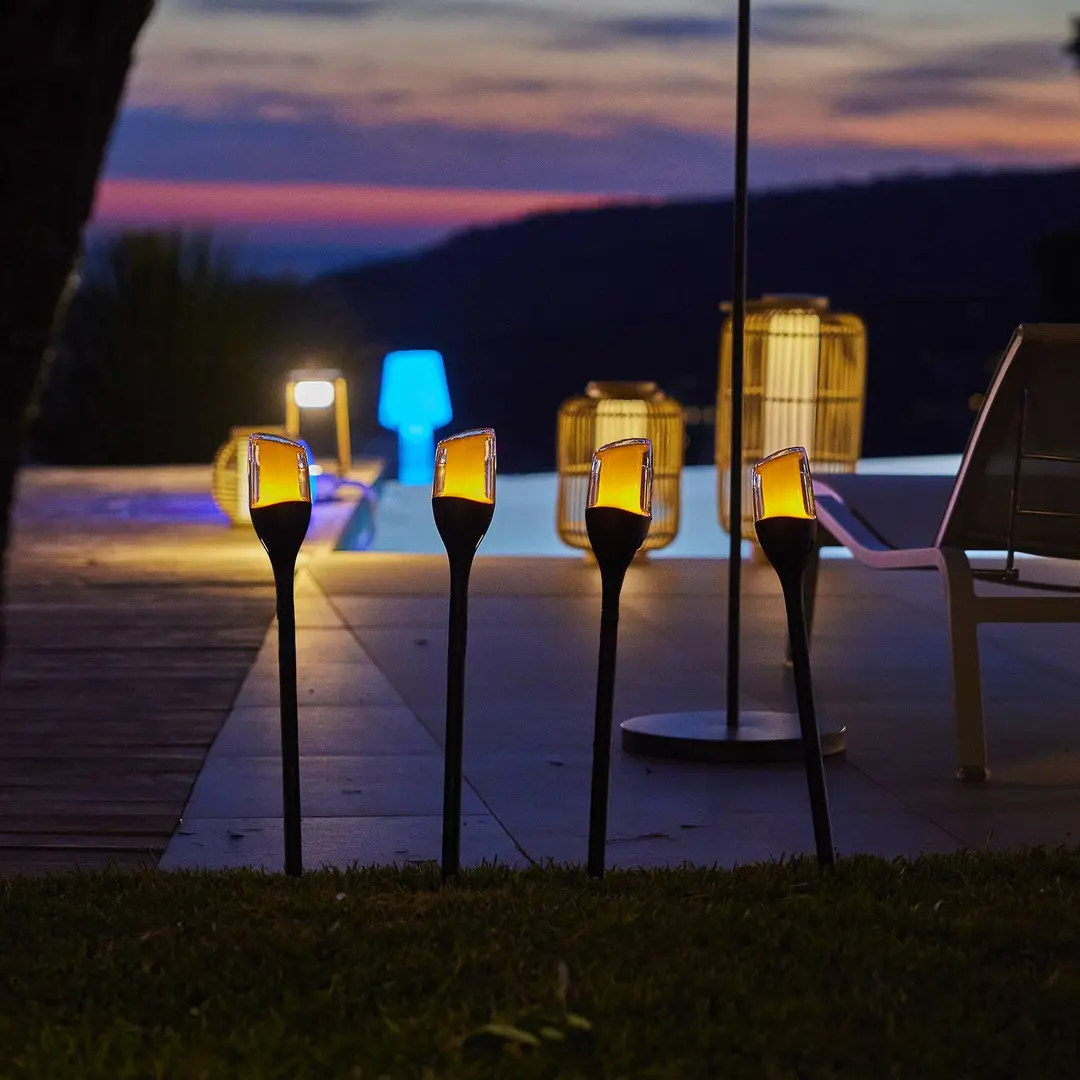 Lumisky LED-Solar-Erdspießlampe FARELY, schwarz, Höhe 60 cm, 4er-Set
