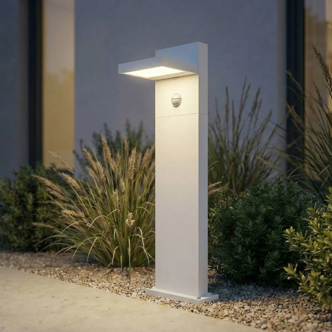 Lucande LED-Wegeleuchte Silvan, weiß, 65 cm, Sensor, IP54