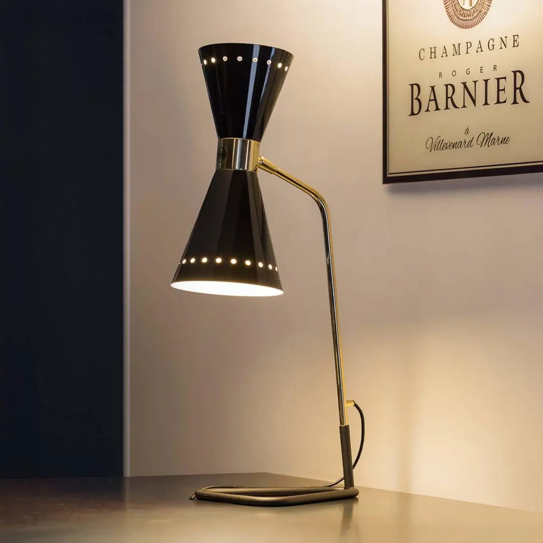 Stilnovo Tischlampe Megafono, schwarz, Höhe 62 cm, Metall