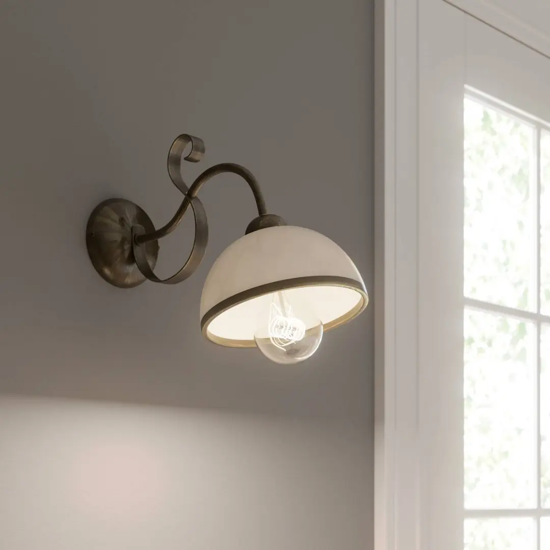 Luminex Wandleuchte Antica im Landhausstil, einflammig