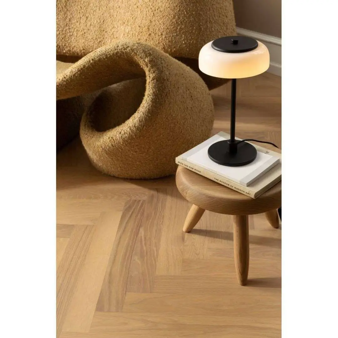Nuura LED-Tischleuchte Blossi, Höhe 31 cm, schwarz/opal