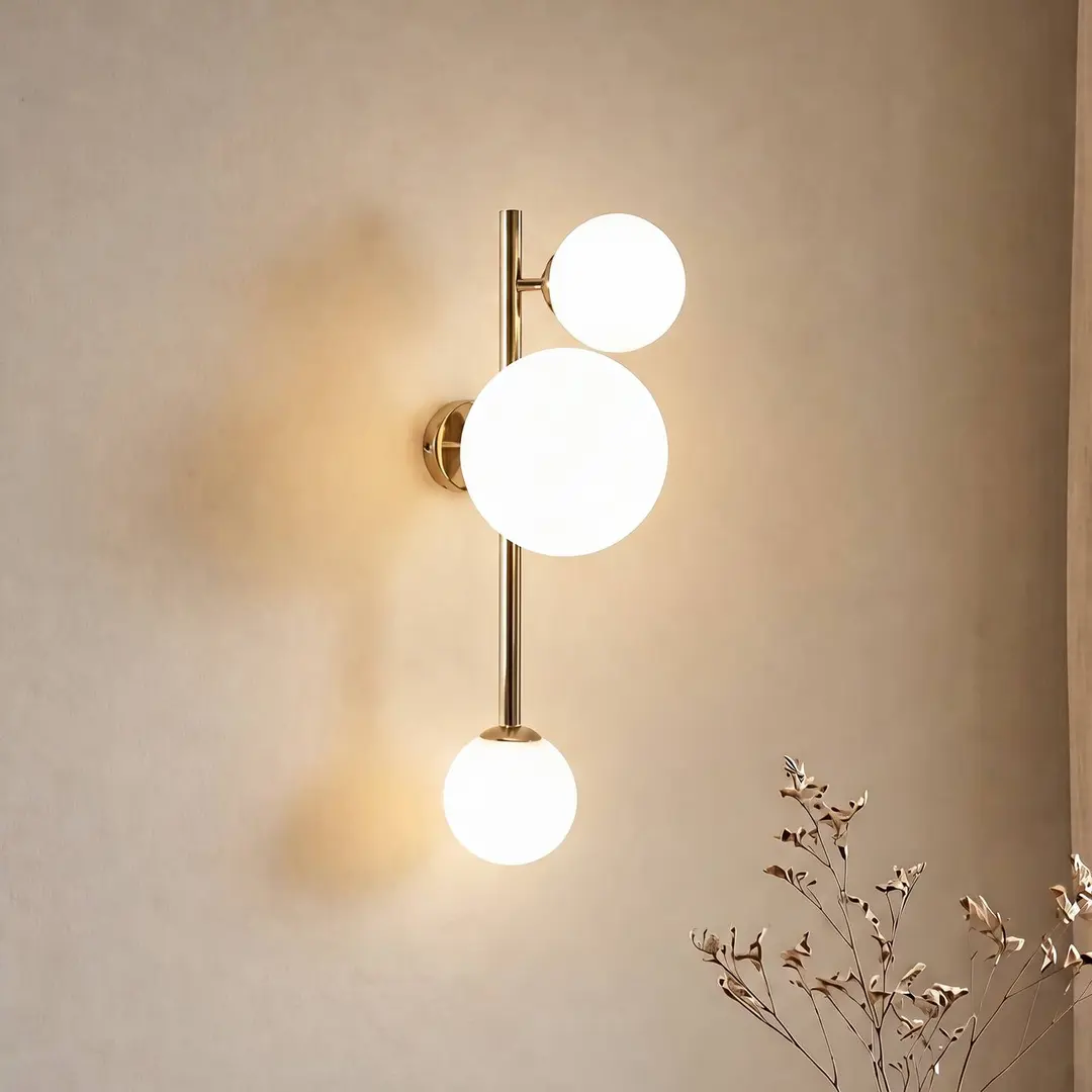 ALDEX Wandleuchte Dione, dreiflammig, gold
