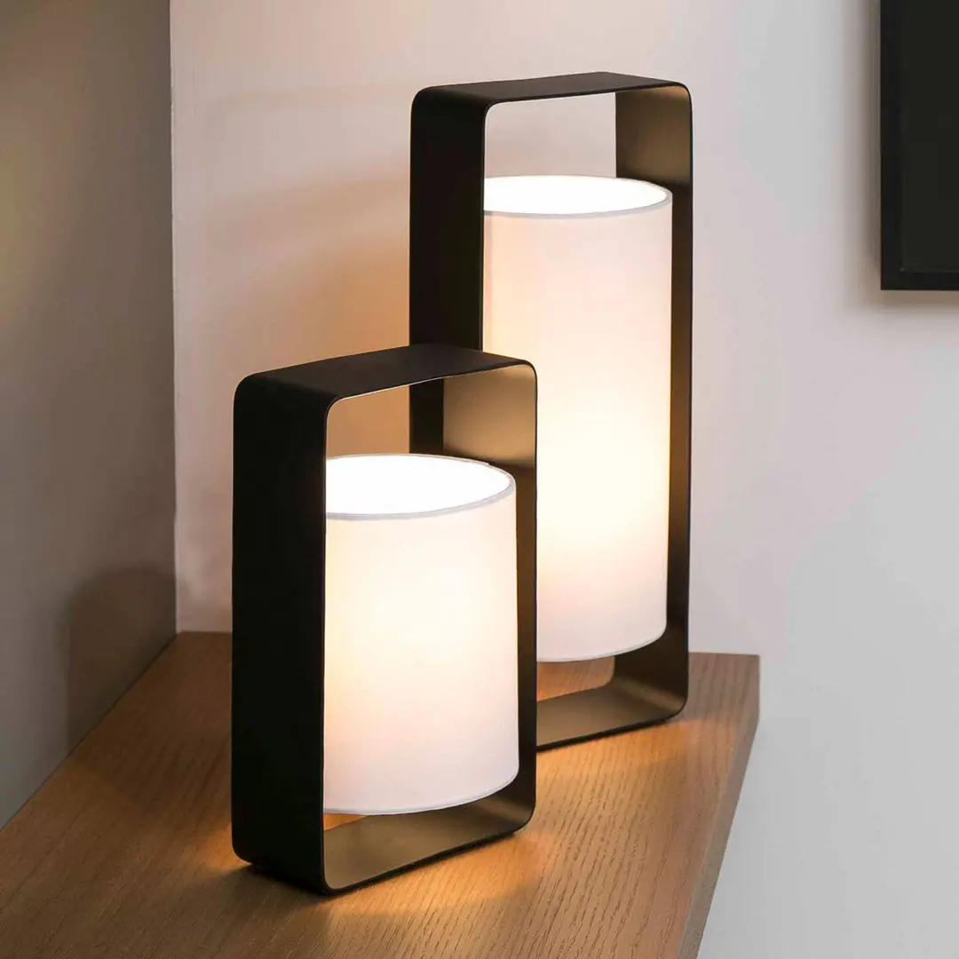 FARO BARCELONA Tischleuchte Lula in Schwarz-Weiß, 27 cm