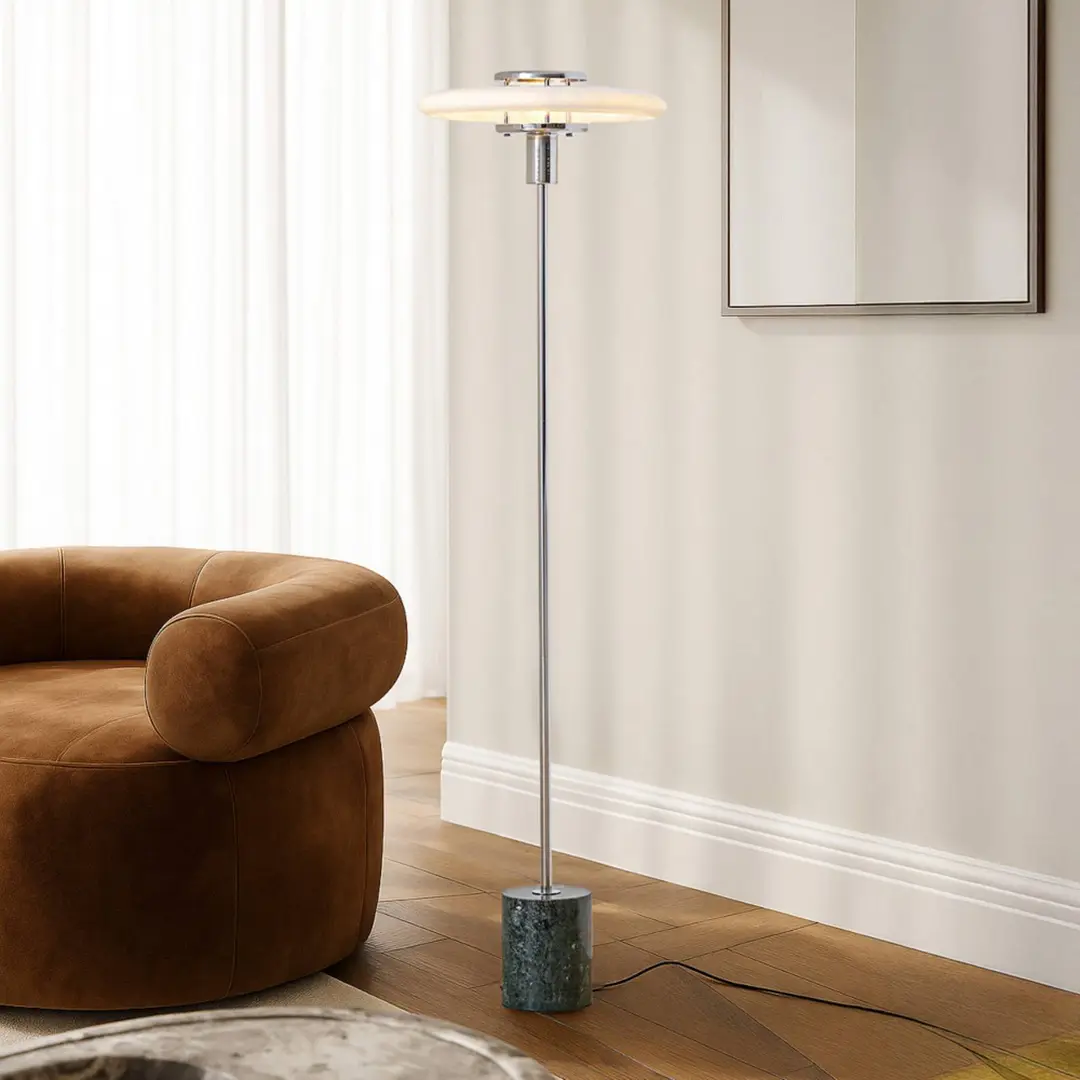Lindby Stehlampe Branford, Retro, weiß/grün, Opalglas/Marmor