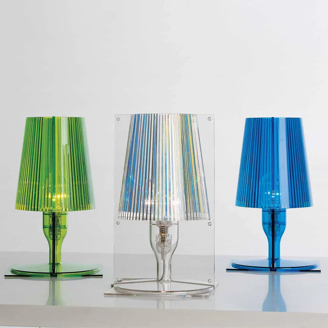Kartell Take Designer-Tischleuchte, hellblau