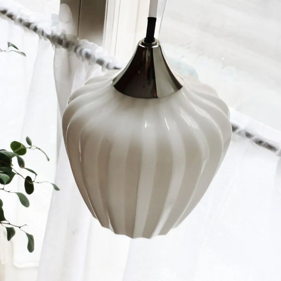 PR Home Pendelleuchte Amalfi, opalweiß, Ø 14 cm, Glas, E14, Stecker