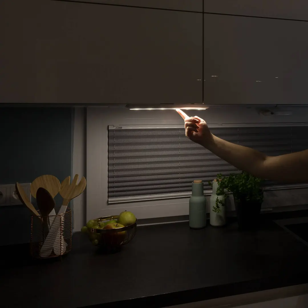 Müller-Licht LED-Akku-Möbelleuchte Mobina Push 10, weiß, 9,7 cm lang