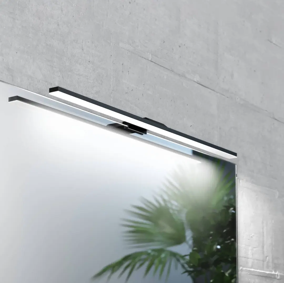 MCJ LED-Spiegelleuchte Triga IP44 schwarz 60cm, 3.000K