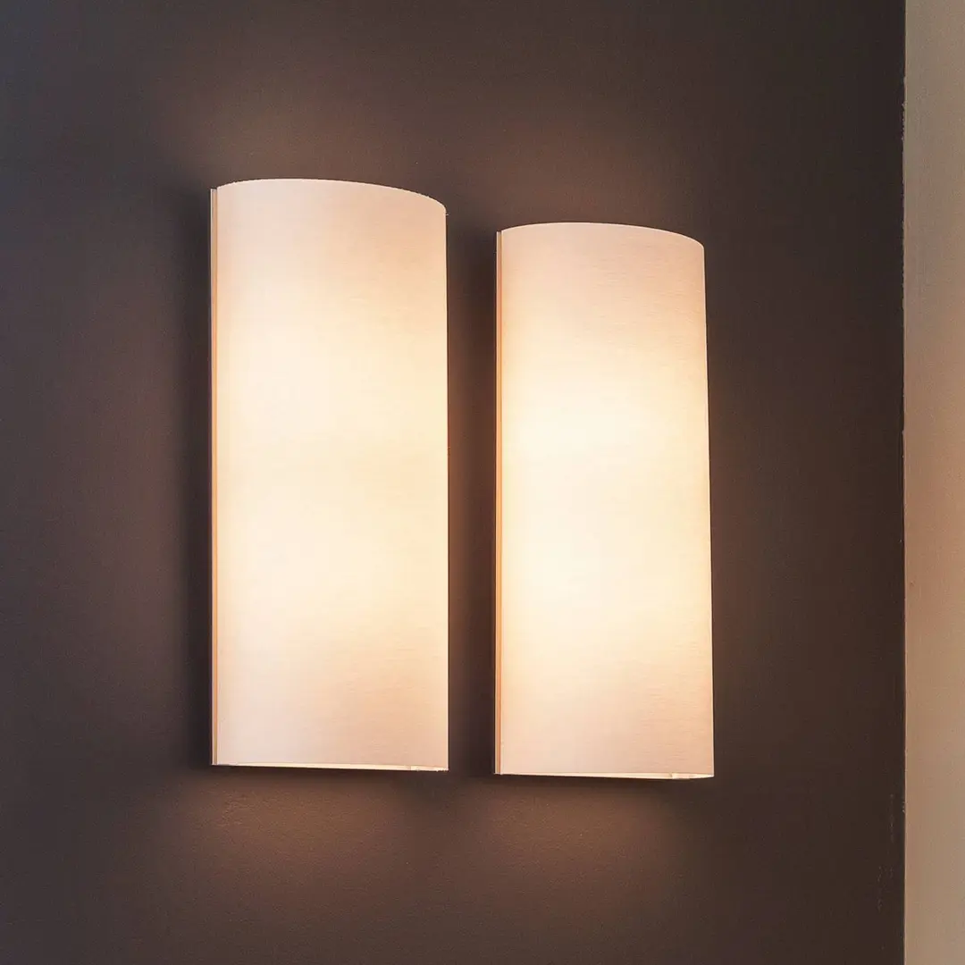 serien.lighting Club Wandleuchte, alu/weiß