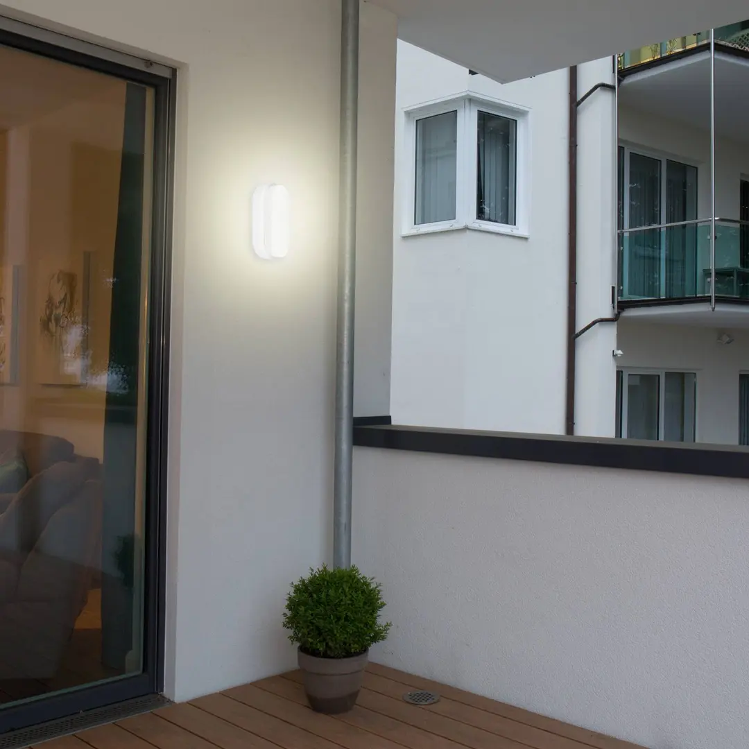 Müller-Licht Bulkhead - ovale LED-Deckenleuchte